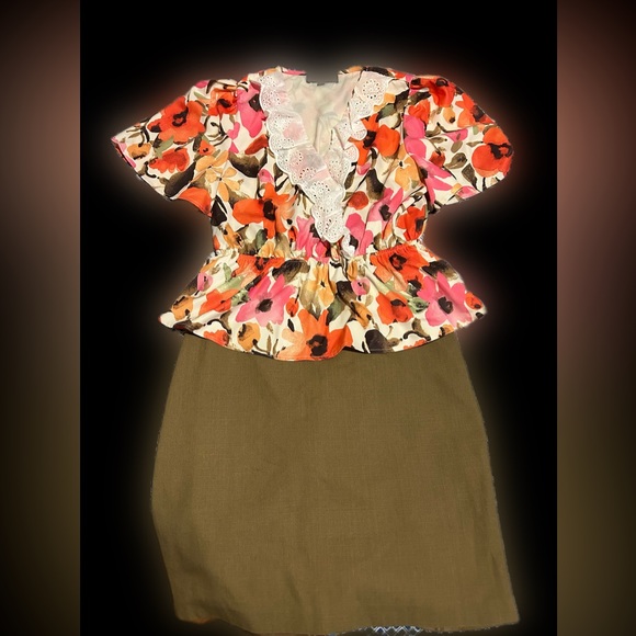 Alice Blue Ruffled Blouse🌺 - Picture 6 of 6